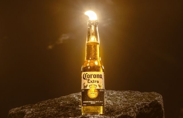 Campanha Para todo o pôr do sol da Corona