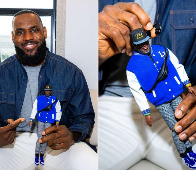 LeBron James com seu boneco do Ken